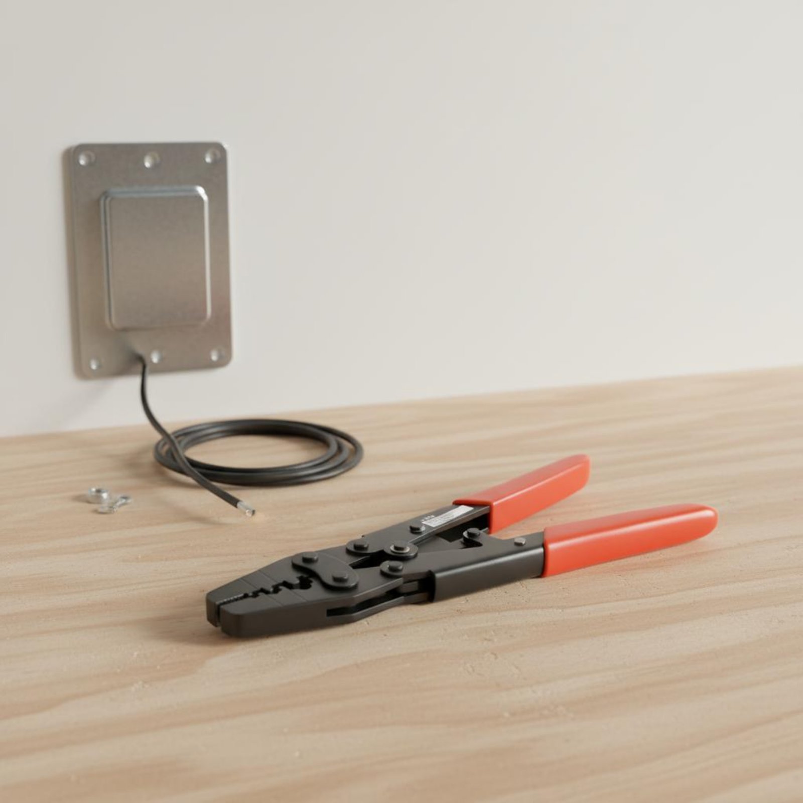คีมย้ำสายไฟแบบประหยัดแรง ใช้งา - Pliers บทวิจารณ์และราคา