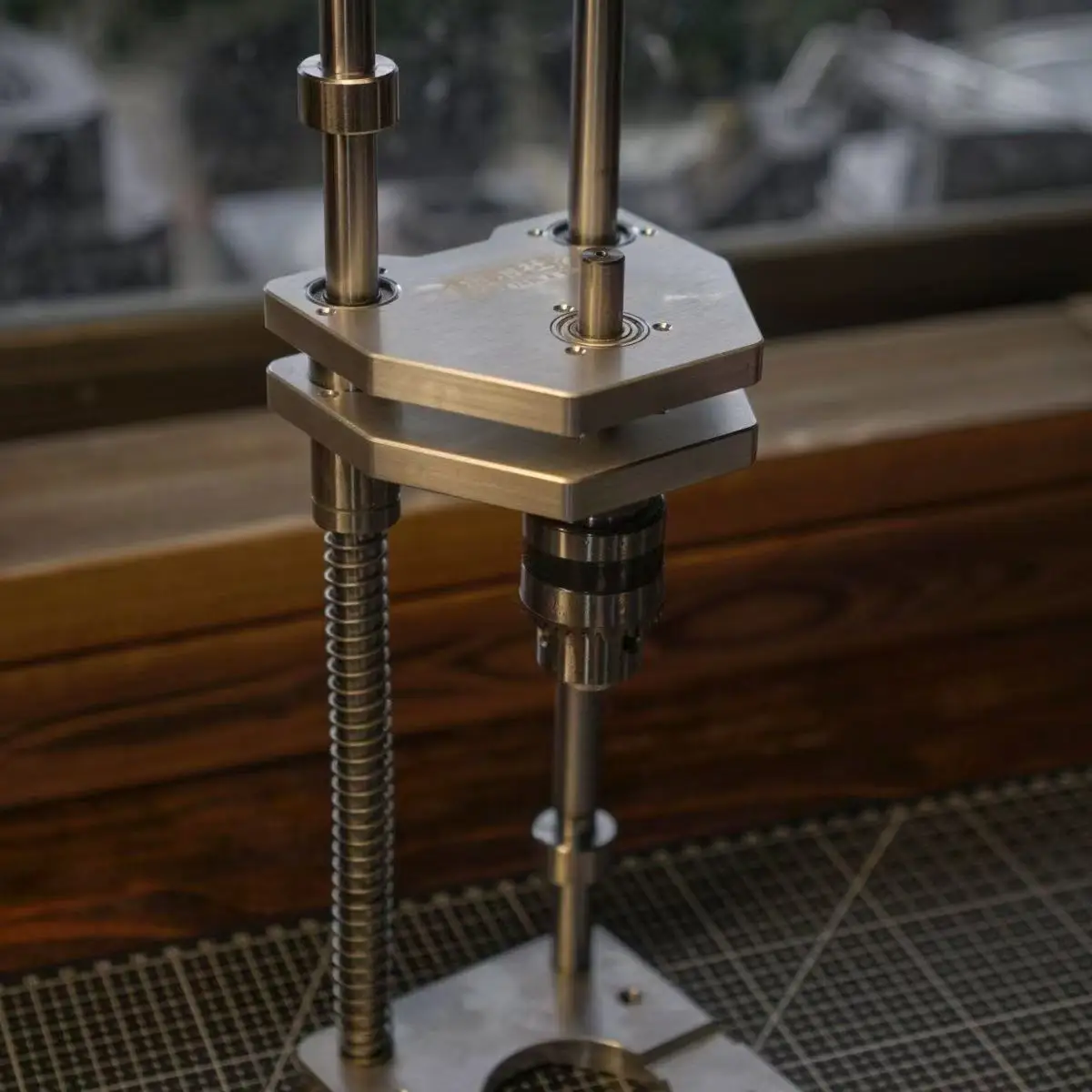 แท่นเจาะแนวตั้งความแม่นยำสูง - - Drill Press บทวิจารณ์และราคา